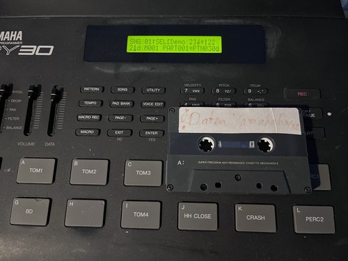 Yamaha ry30 rhythm - yamaha,